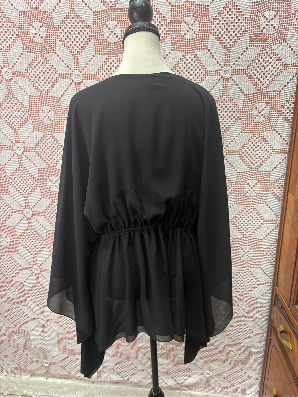 DG2 by Diane Gilman Black Jeweled Chiffon Tunic Top sz m-xl - Picture 7 of 12
